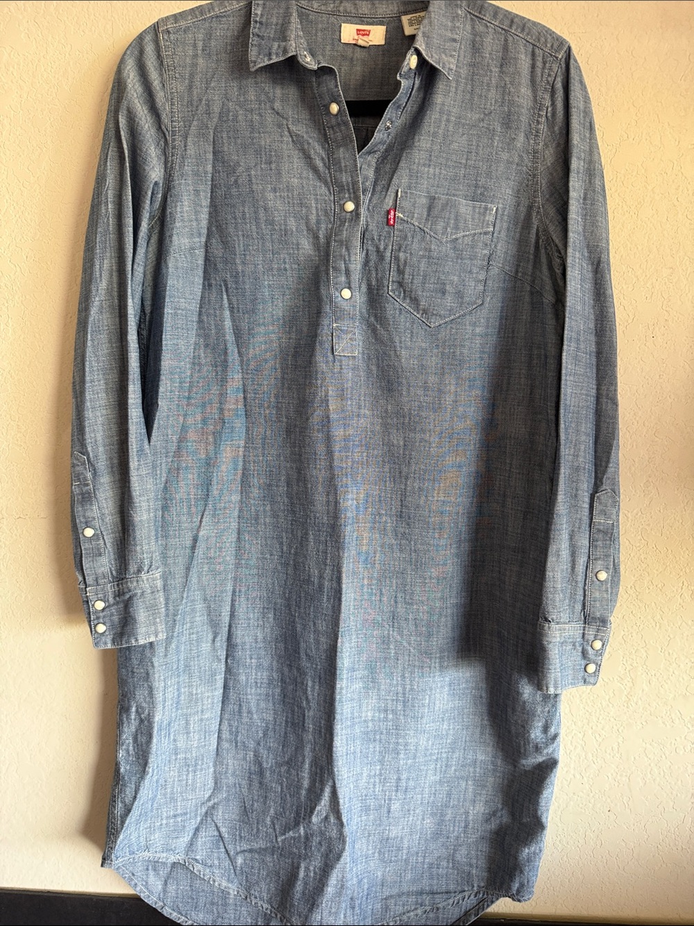Levi's Women’s Light Blue Chambray Long Sleeve Dress